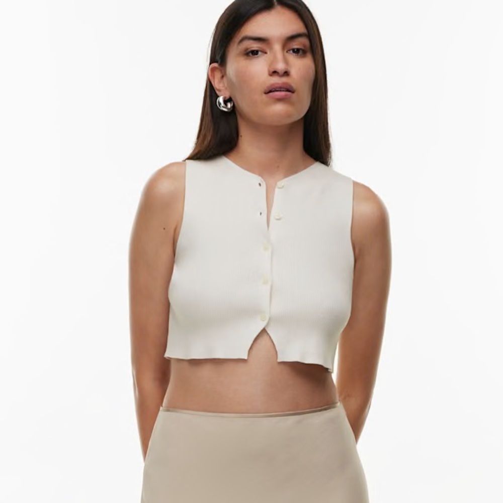 Wilfred crop Croquet Top in black